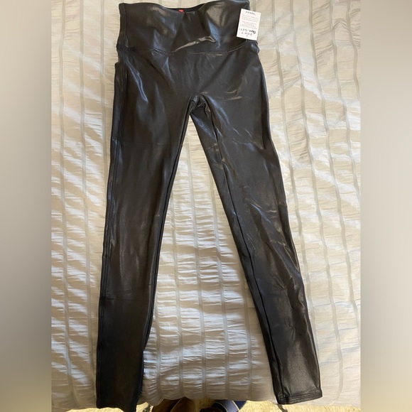 Spanx leather leggings size M - Picture 2 of 5